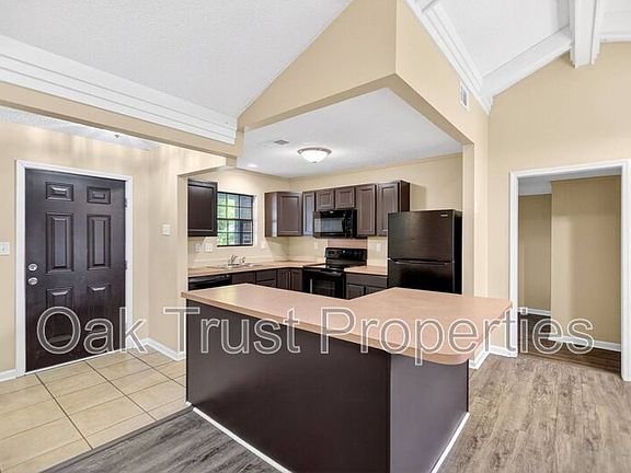 5th image of 103 Cambell Ct