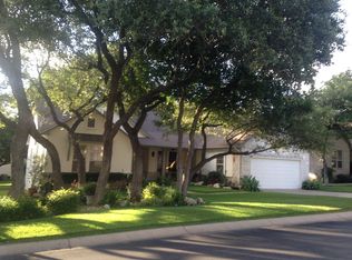 225 Whispering Wind Dr, Georgetown, TX 78633