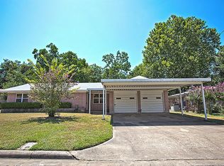 200 Cornish Dr, Brenham, TX 77833