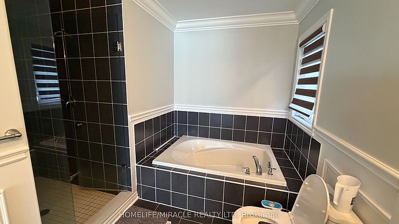 Wasaga Beach House for rent - 5 Bedrooms — photo 11