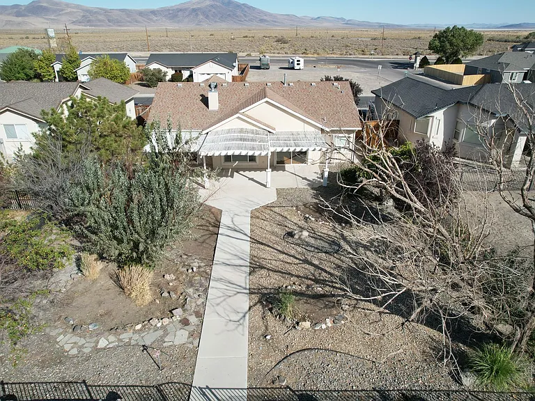 1021 Pepper Ln — Photo 4