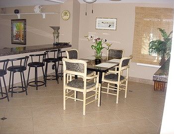 Dining room counters flank living room & kitchen