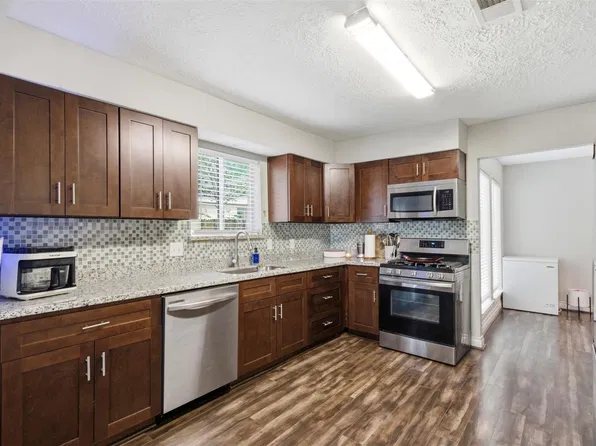 7110 Rancheria Dr, Houston, TX 77083