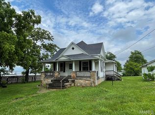 108 E 3rd St, Dixon, MO 65459