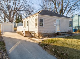 1332 55th St, Des Moines, IA 50311