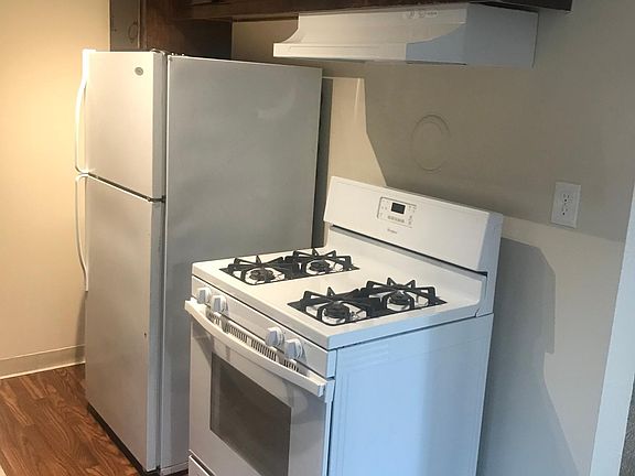 3rd image of 1011 Leigh Ave APT 11