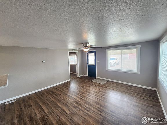 4th image of 212 S 10th Ave