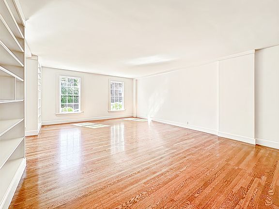 4th image of 2999 Pacific Ave APT 1