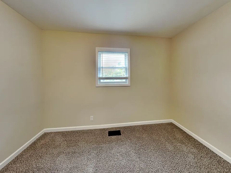 1st image of 2842 Buena Vista Pike