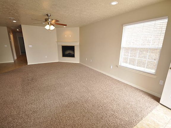 3rd image of 113 Gayland Dr Unit A