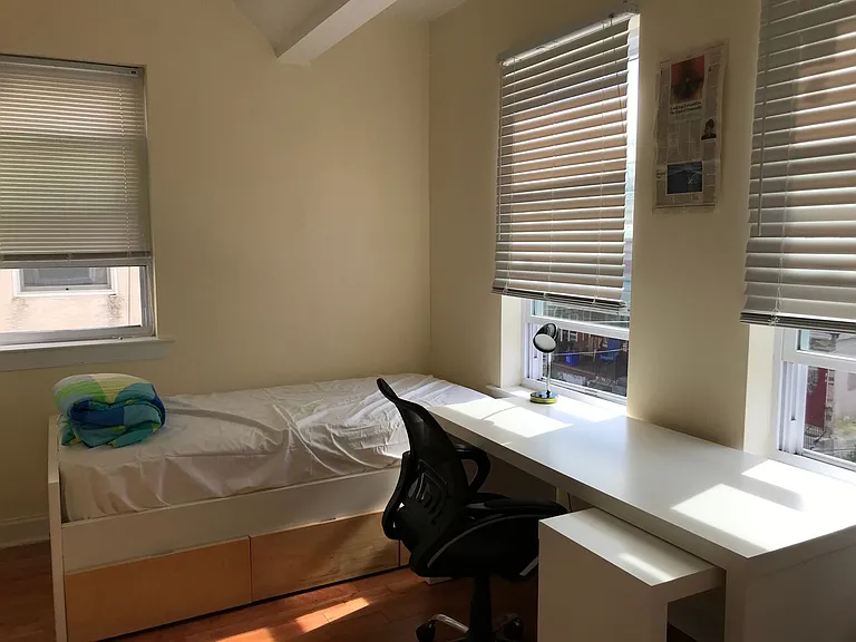 437 N Wiota St — Photo 21