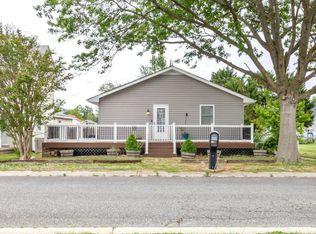 208 Oriole Ave, Ridgely, MD 21660