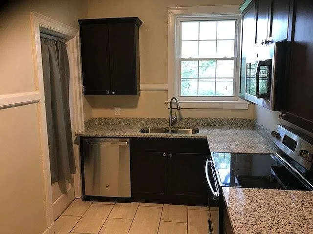 1920 Portland Ave #6 — Photo 5