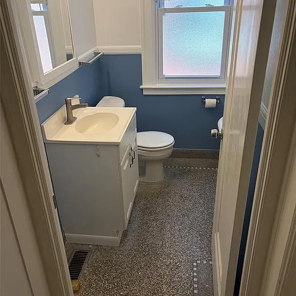 858 Nottingham Rd — Photo 5