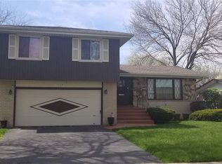 17034 Prince Dr, South Holland, IL