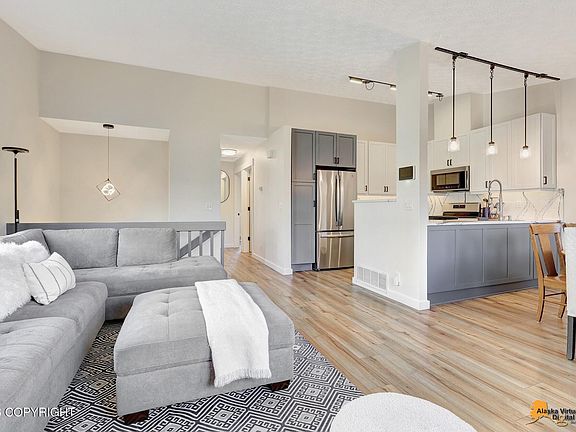 2nd image of 3510 Nebula Cir