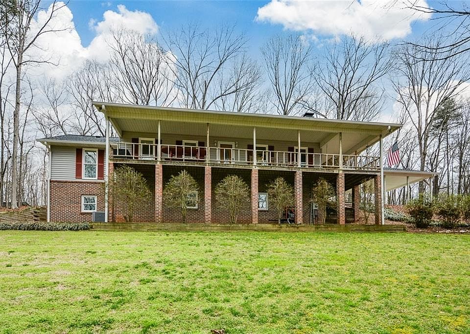 1st image of 883 Tilley Rd