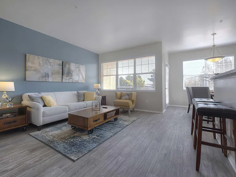 Manzanita Gate Apartments — Photo 3