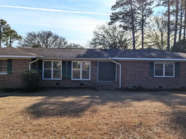 2504 Evans Dr, Dothan, AL 36303