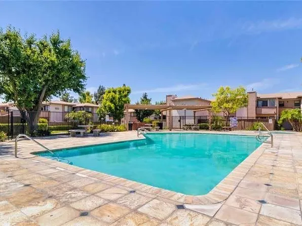 1343 Massachusetts Ave APT 101, Riverside, CA 92507