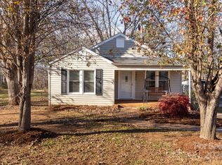 1206 Carbon City Rd, Morganton, NC 28655
