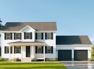 17 Forbes Rd, Rochester, MA 02770