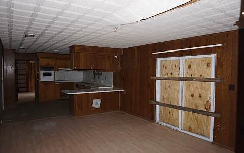 4th image of 9677 105th Dr