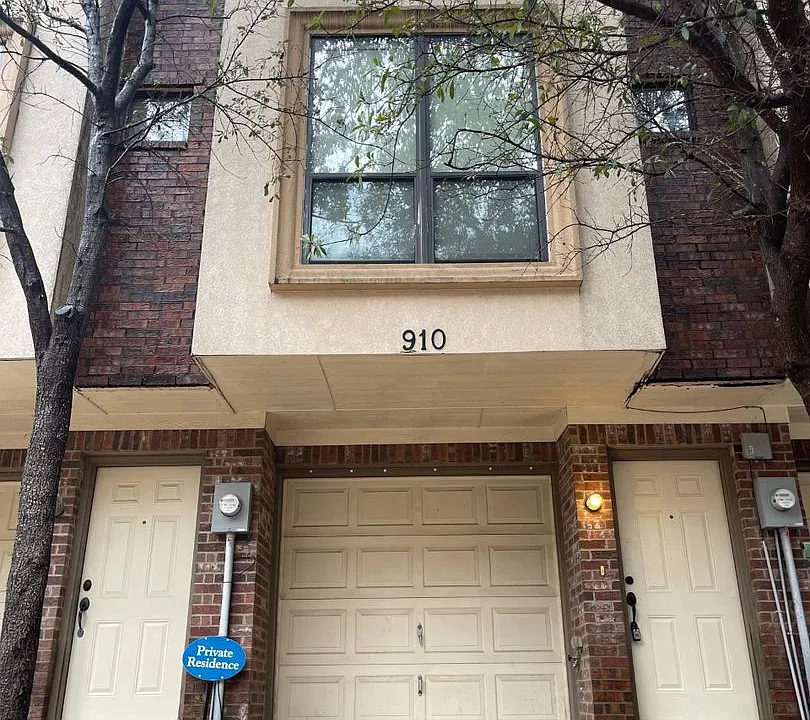 910 Glenn Crossett St