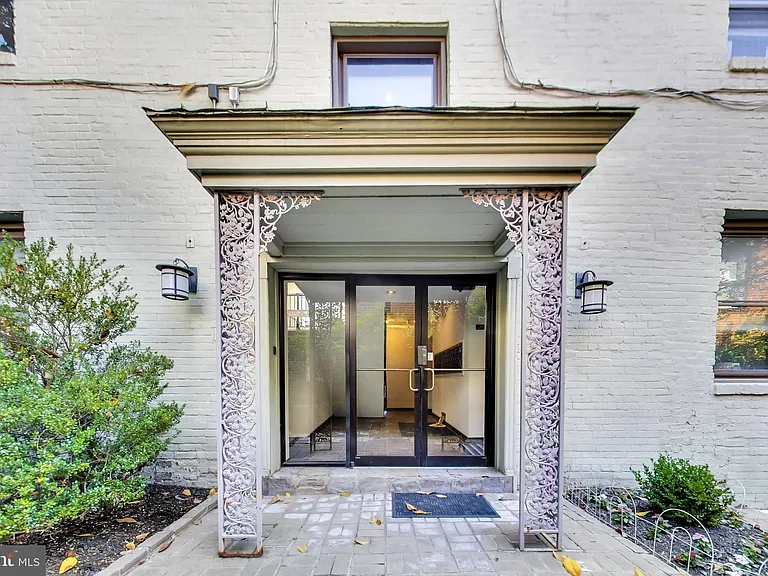 116 N Carolina Ave SE #302 — Photo 4
