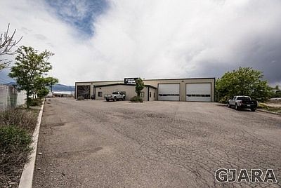 2nd image of 3176 Pipe Ct