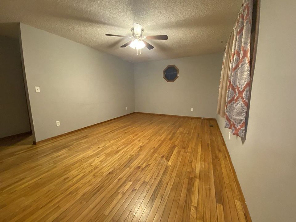 2nd image of 2053 Henley Rd