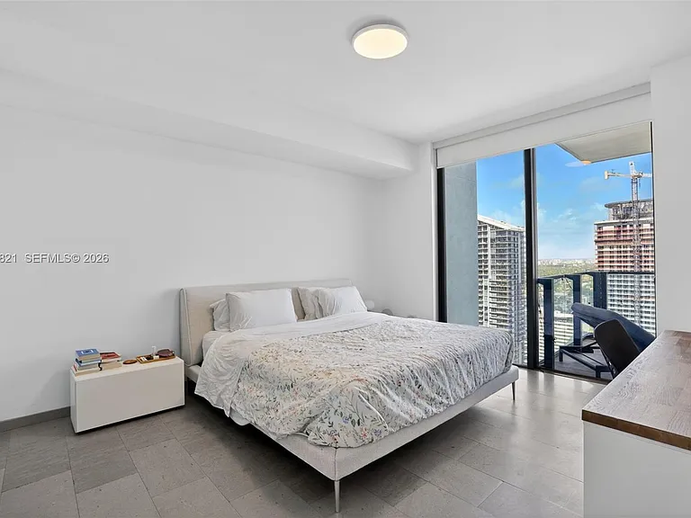 68 SE 6th St #3710 — Photo 12
