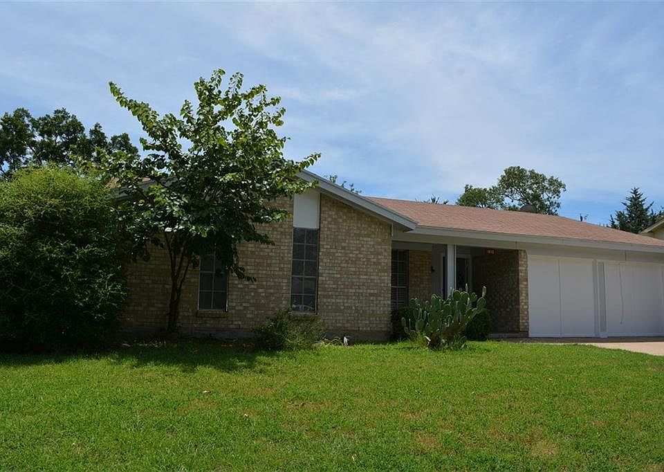 1st image of 1812 Knoxville Dr