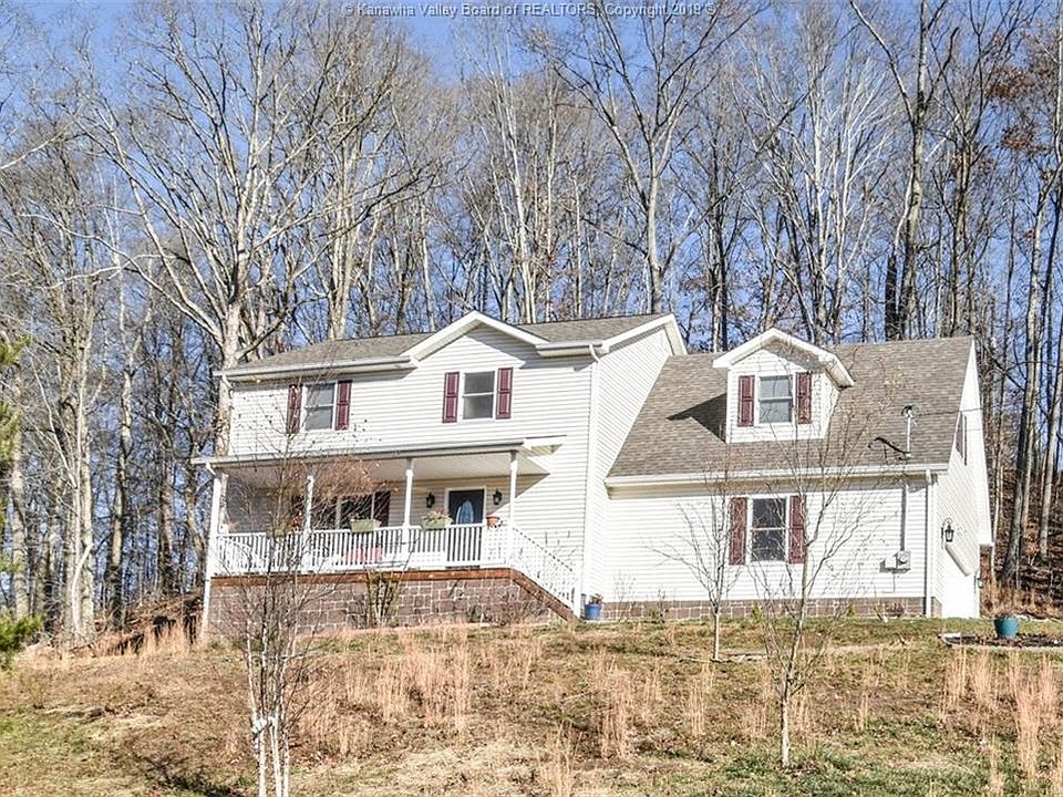 1st image of 1800 Oakwood Dr