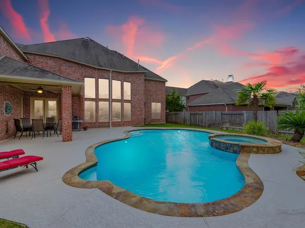 21510 E Gold Buttercup Ct, Cypress, TX 77433