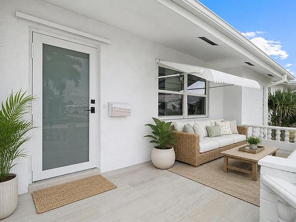 2nd image of 1304 SW 23rd Street