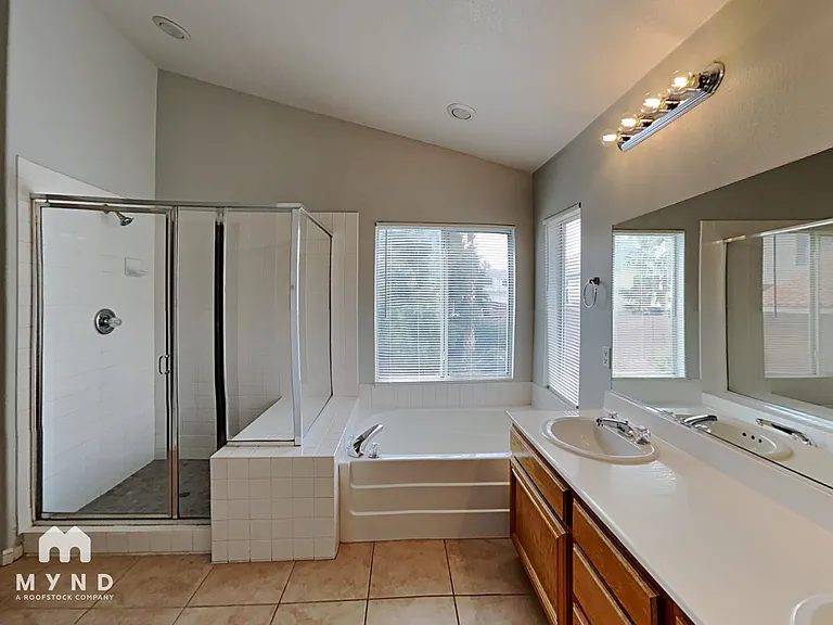 245 Farlin Cir — Photo 17