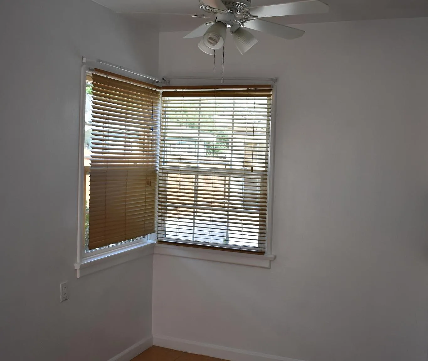 131 W Cherry Ave — Photo 3