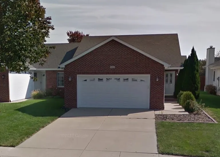 2802 Cronin Dr — Photo 1