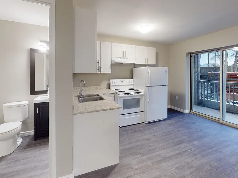 1255 Huron St — Photo 14