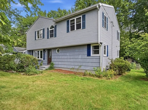 160 East St, South Hadley, MA 01075