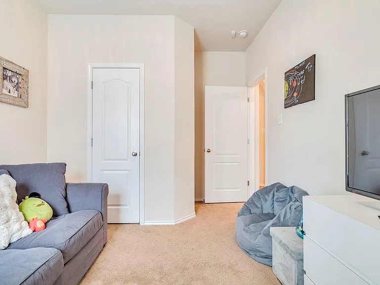 143 Snow Owl Holw — Photo 14