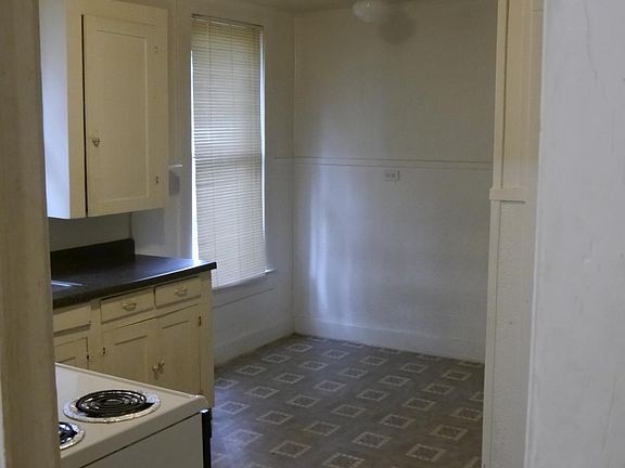 3rd image of 1415 Wood St #2