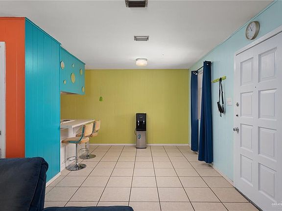 5th image of 1121 Lee Cir