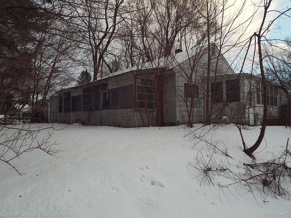 1st image of 5581 Savoy Dr