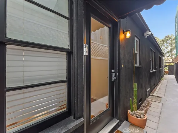 425 Venice Way #1/2, Venice, CA 90291