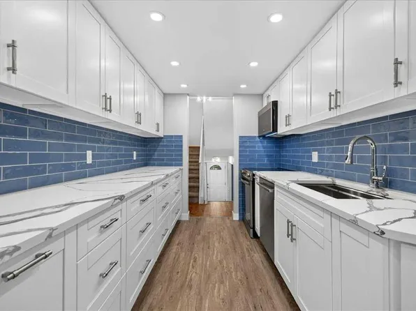 13001 W 6th St SW, Calgary, AB T2W 4J8