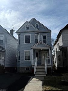 33 Dodd St, East Orange, NJ, 07017