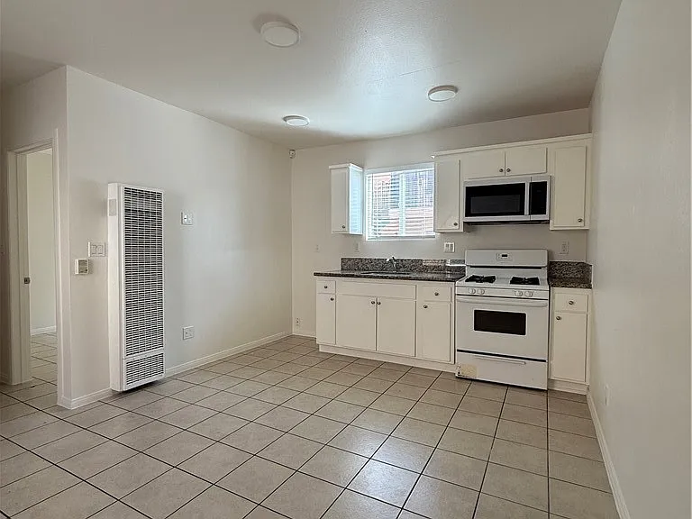 1623 Sherman Pl #7 — Photo 1