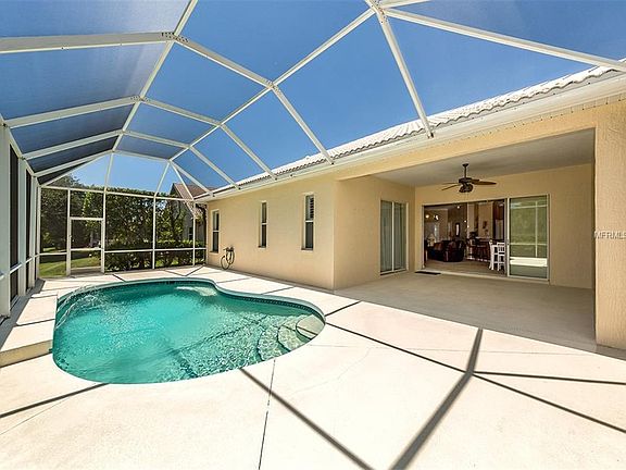 4th image of 440 Pinewood Lake Dr